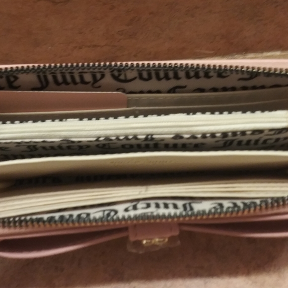 Juicy Couture Pink Wallet New In Box - Picture 3 of 8